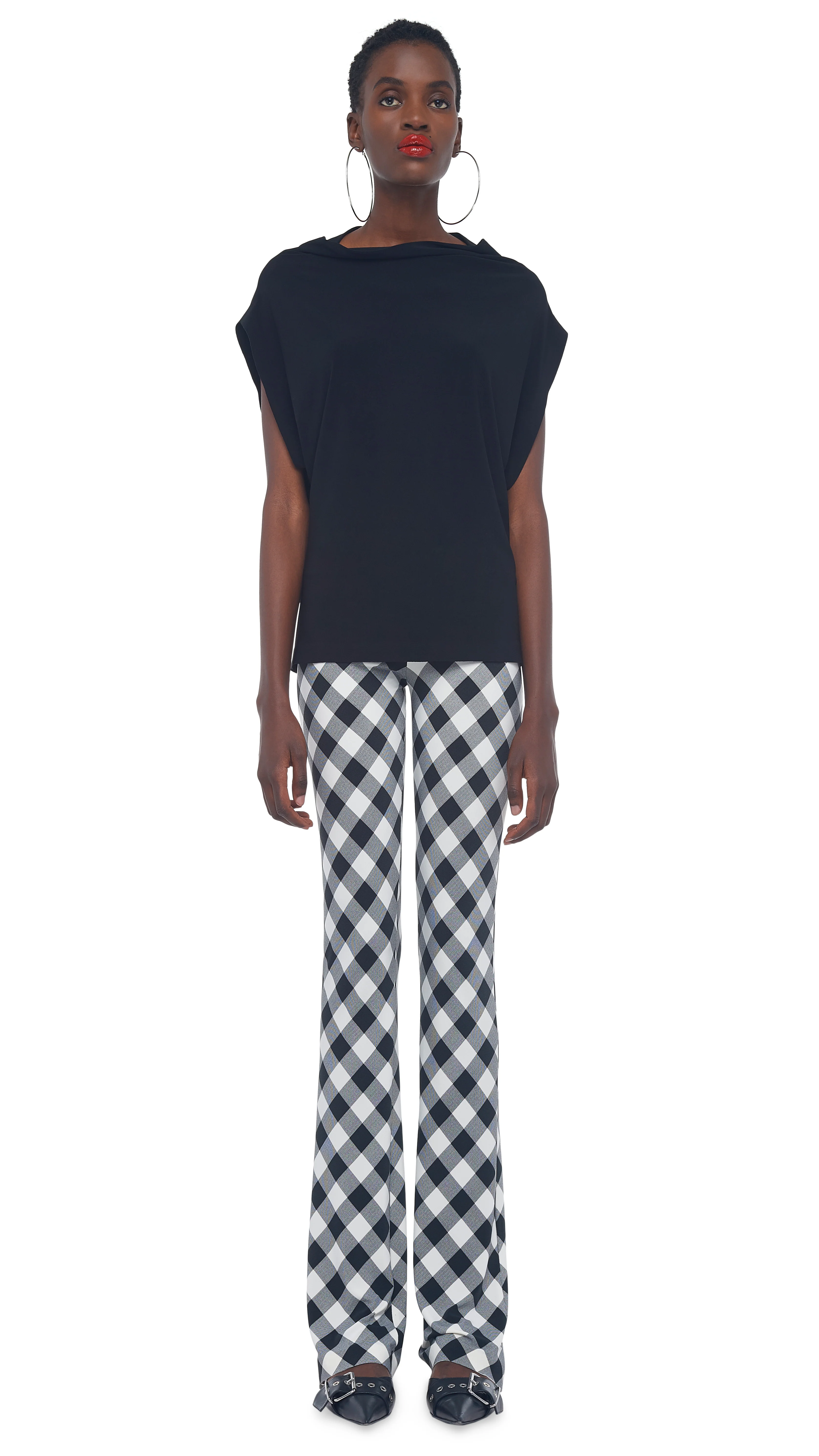 SLEEVELESS ALL IN ONE TOP