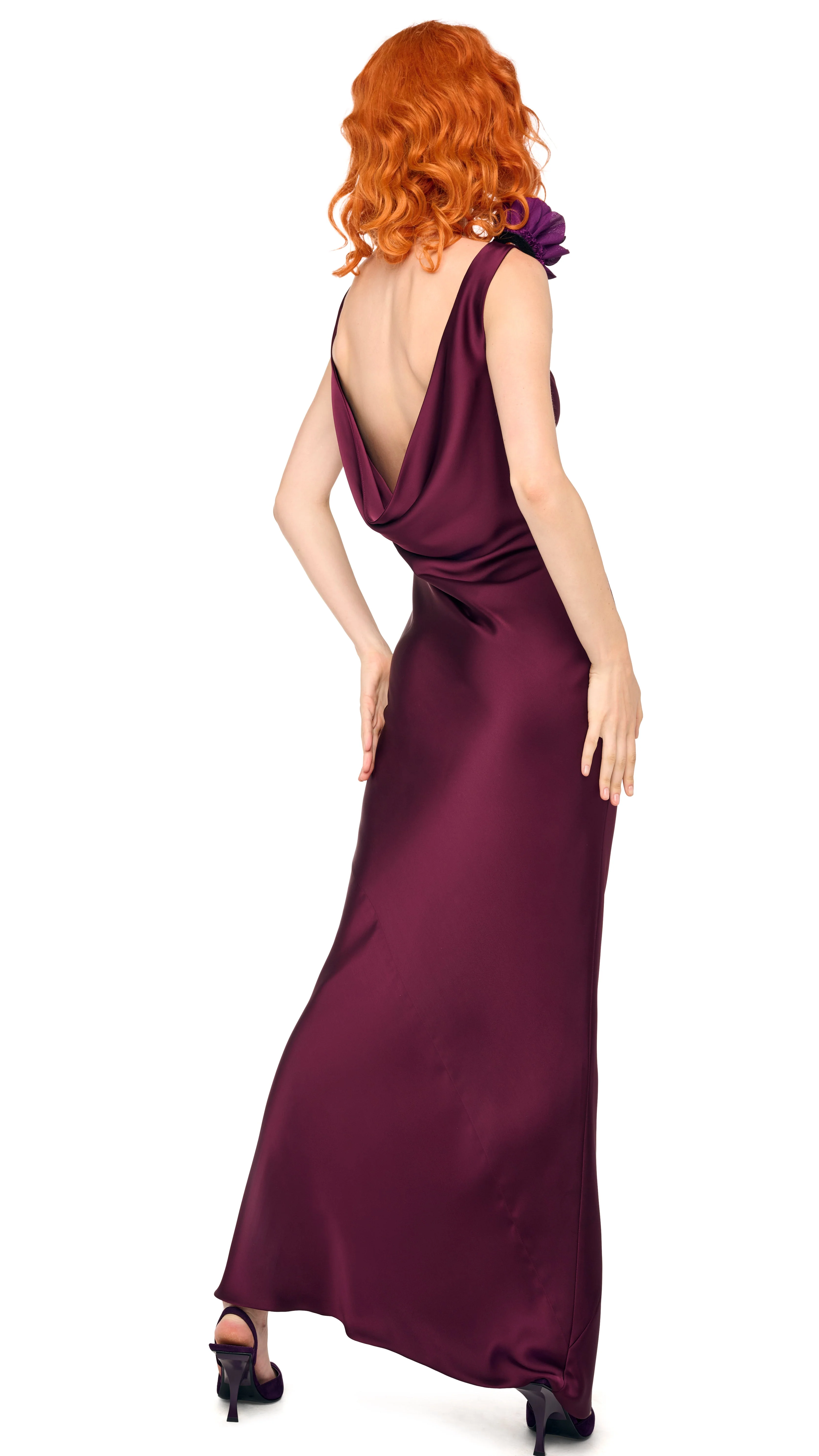 SLEEVELESS LOW BACK DRAPE GOWN - Image 4